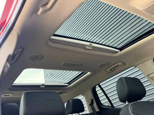 2023 GMC Acadia - Image 20 of 21