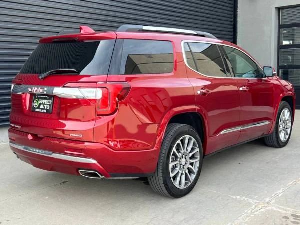 2023 GMC Acadia - Image 11 of 21