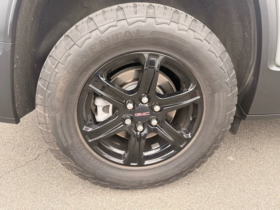 2023 GMC Acadia - Image 10 of 12