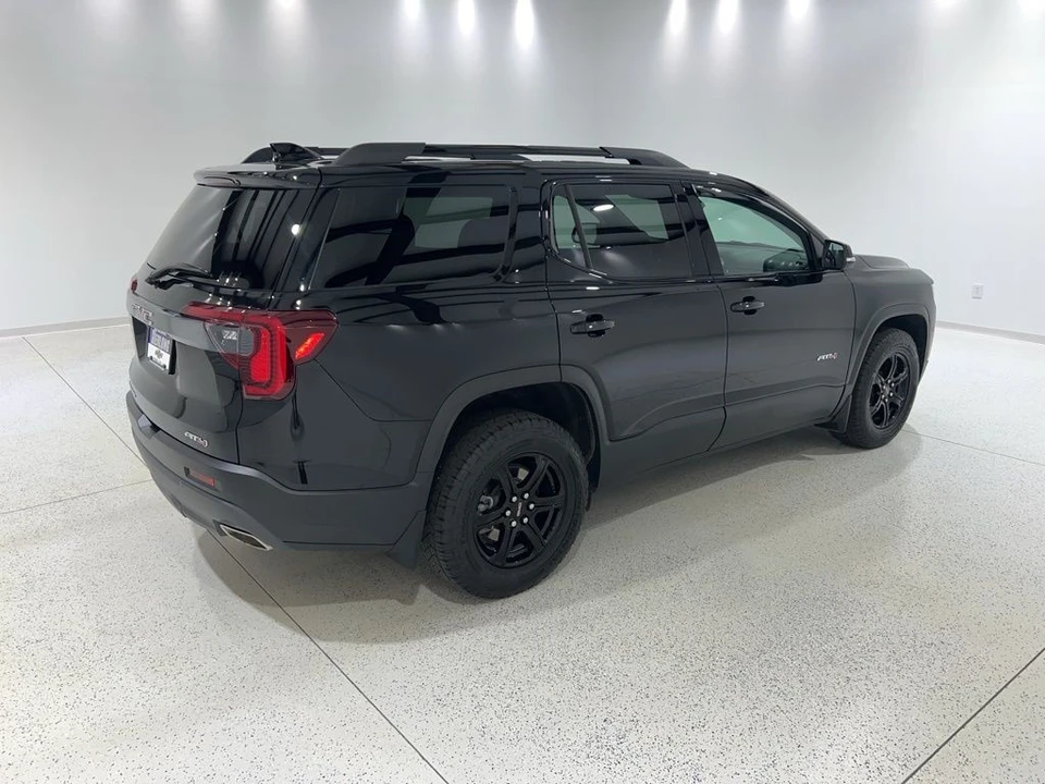 2023 GMC Acadia - Image 5 of 21