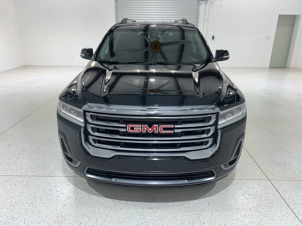 2023 GMC Acadia - Image 8 of 12