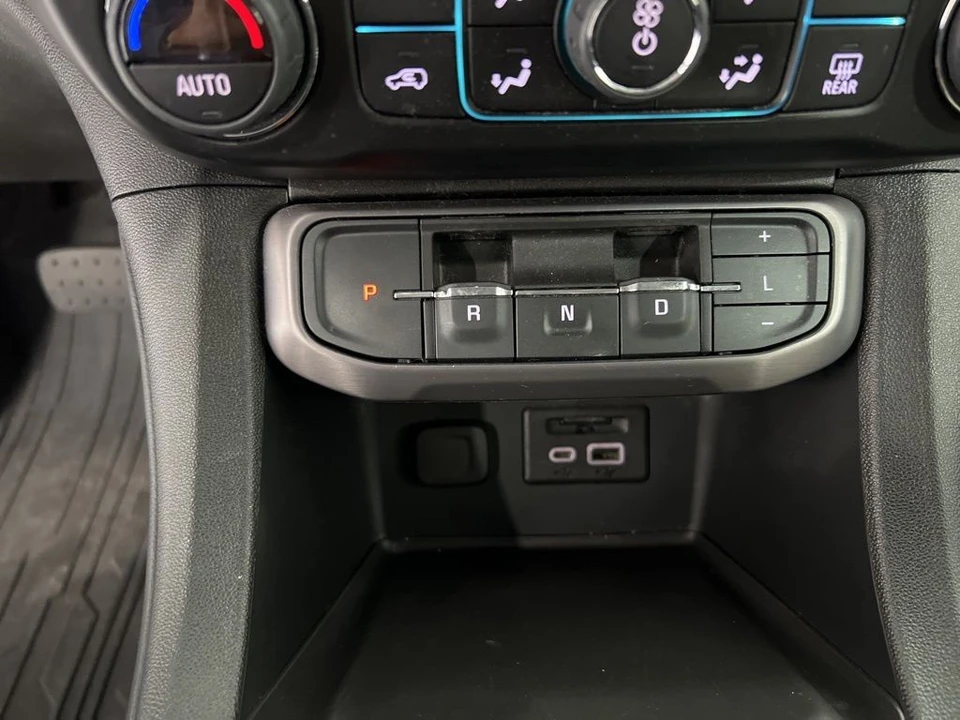 2023 GMC Acadia - Image 14 of 21