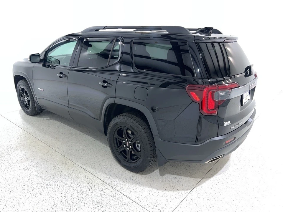 2023 GMC Acadia - Image 3 of 12