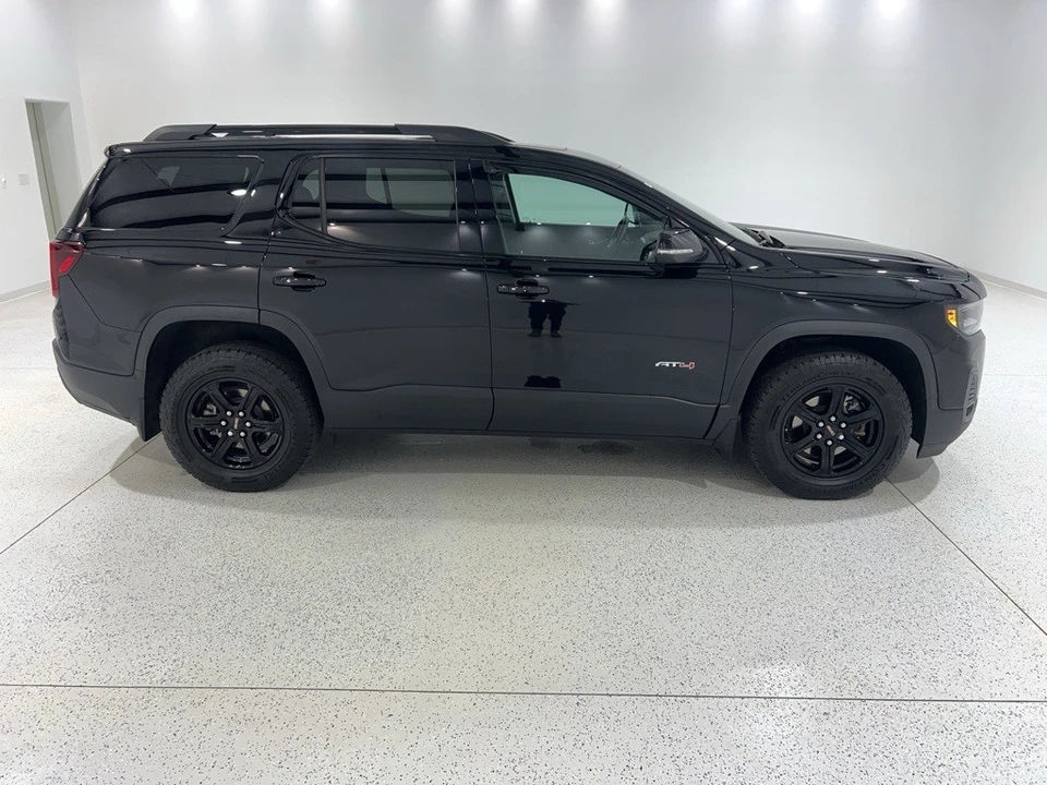 2023 GMC Acadia - Image 6 of 12