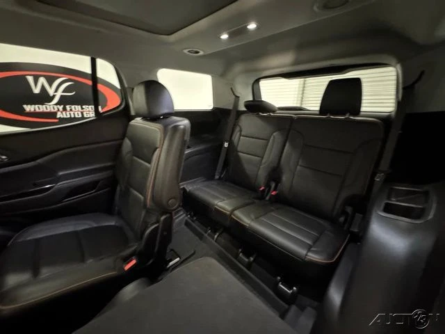 2023 GMC Acadia - Image 12 of 18