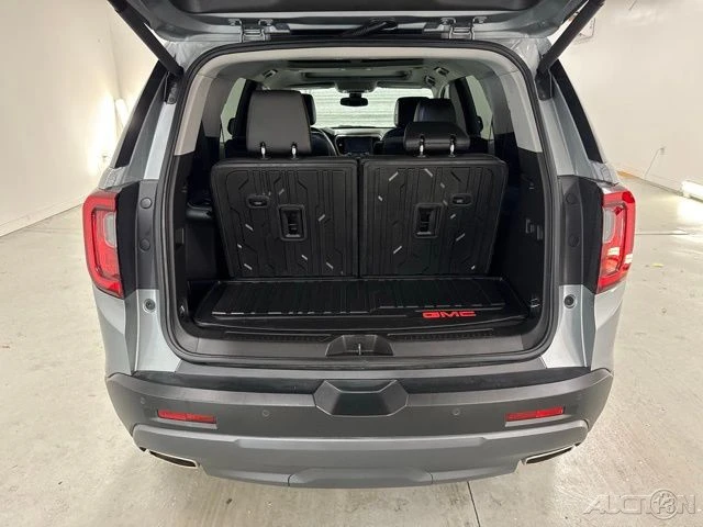 2023 GMC Acadia - Image 7 of 18