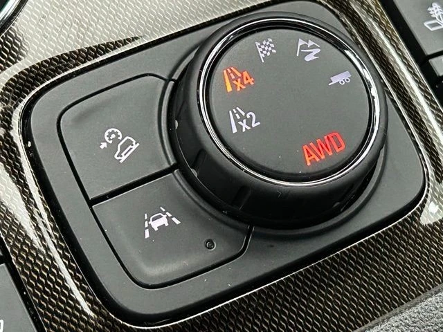 2023 GMC Acadia - Image 8 of 12
