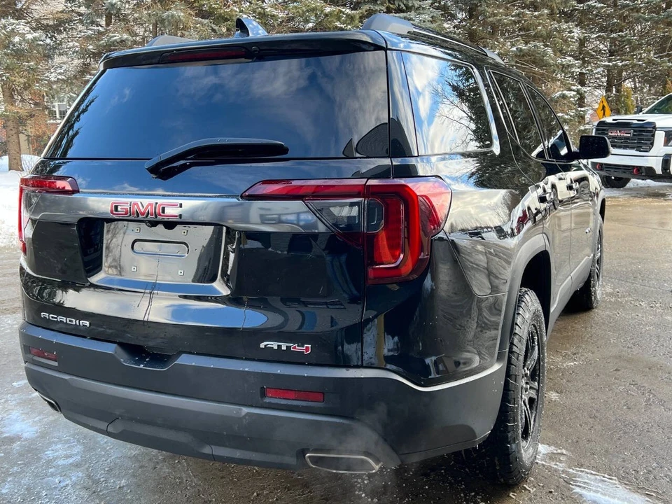 2023 GMC Acadia - Image 7 of 21