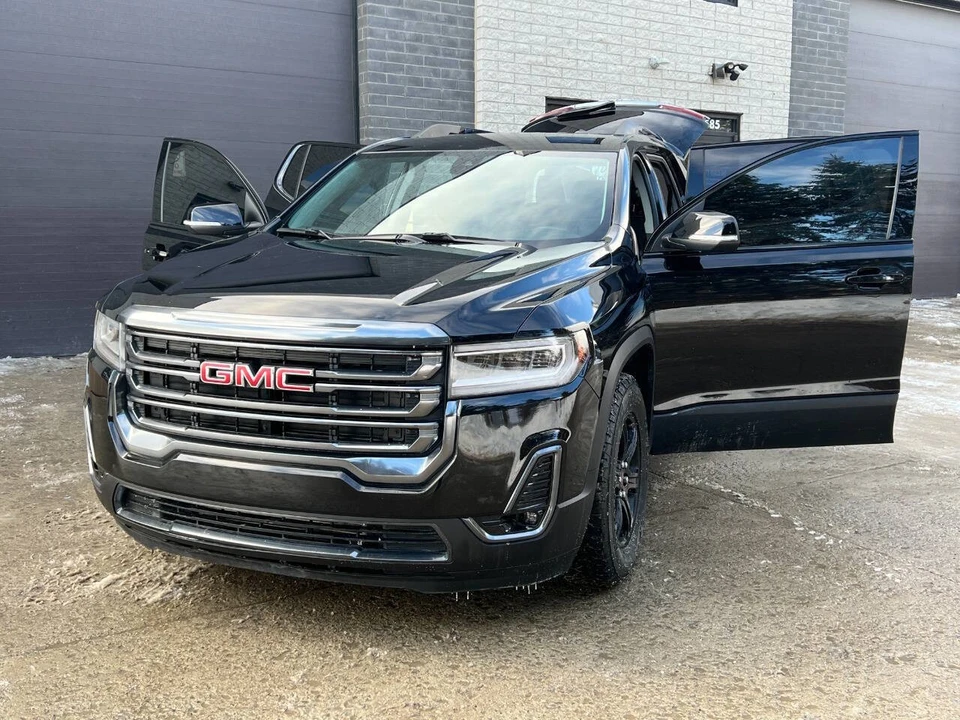 2023 GMC Acadia - Image 14 of 21