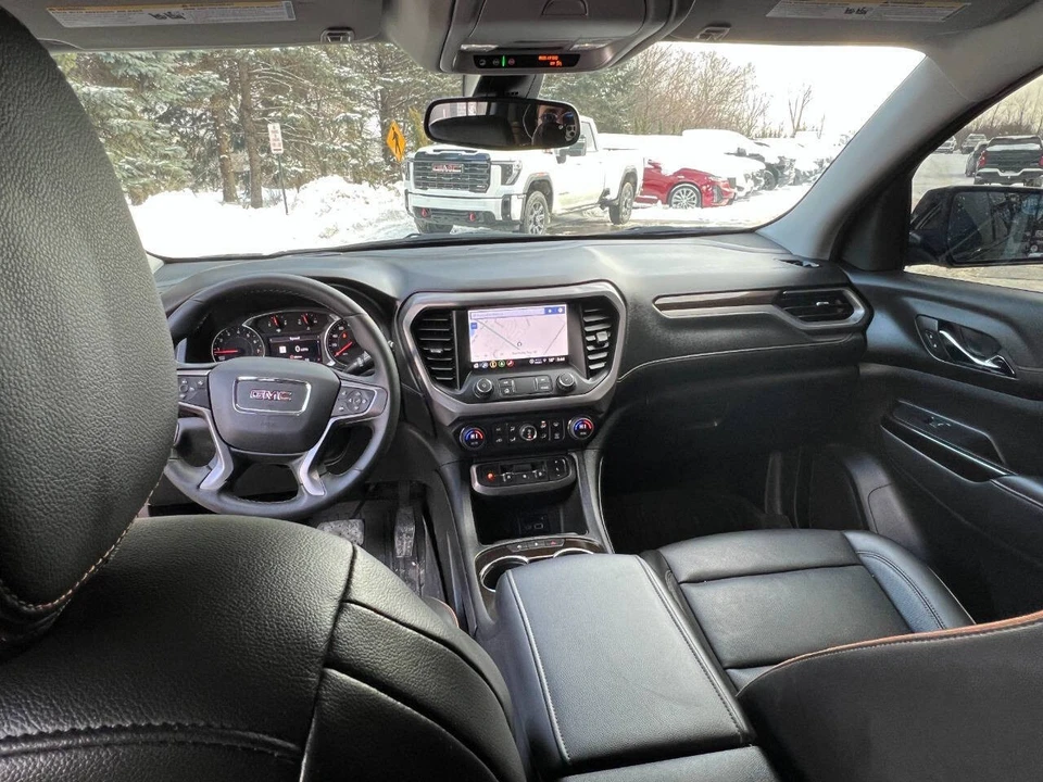 2023 GMC Acadia - Image 20 of 21