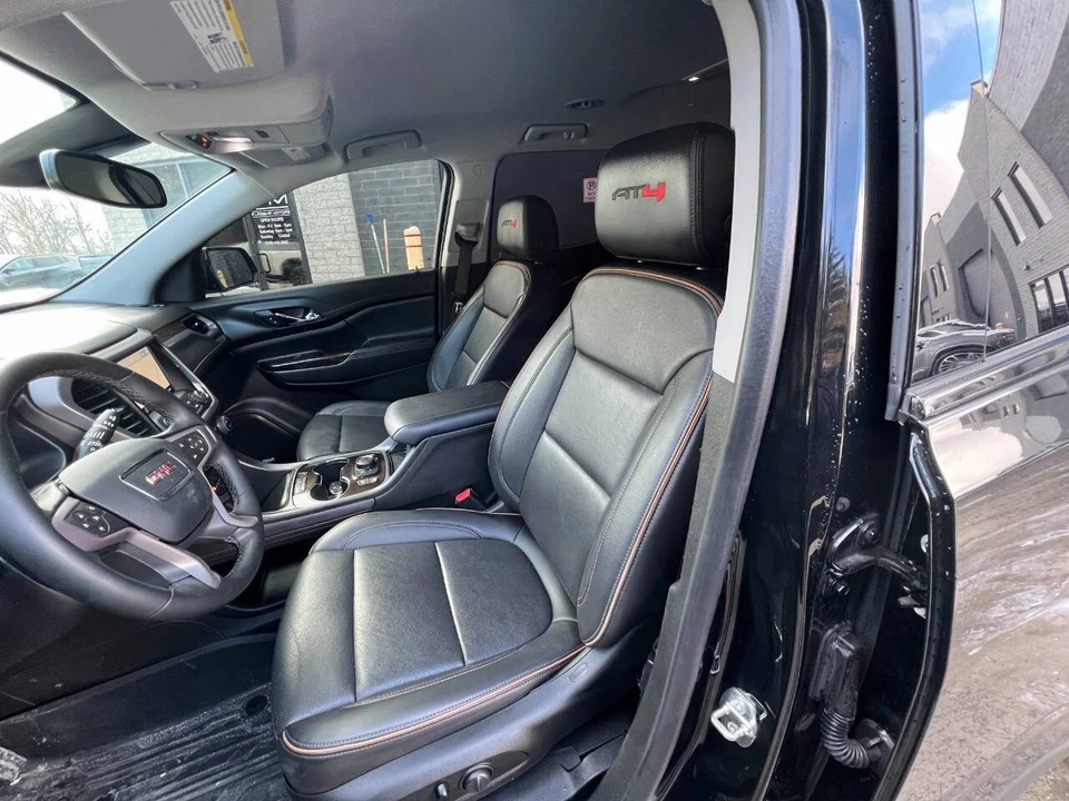2023 GMC Acadia - Image 21 of 21