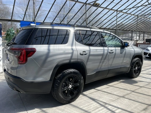 2023 GMC Acadia - Image 7 of 21