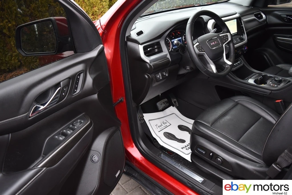 2023 GMC Acadia - Image 11 of 21