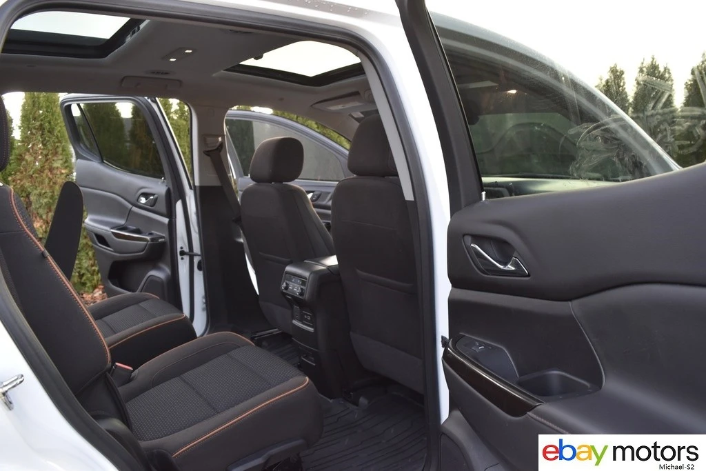 2023 GMC Acadia - Image 19 of 21