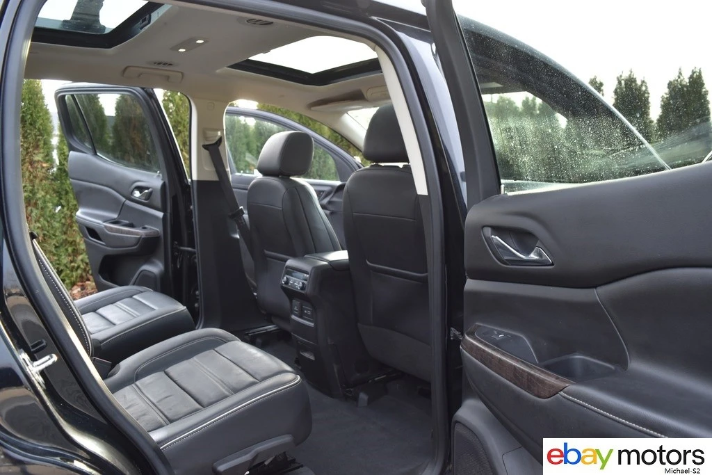 2023 GMC Acadia - Image 18 of 24