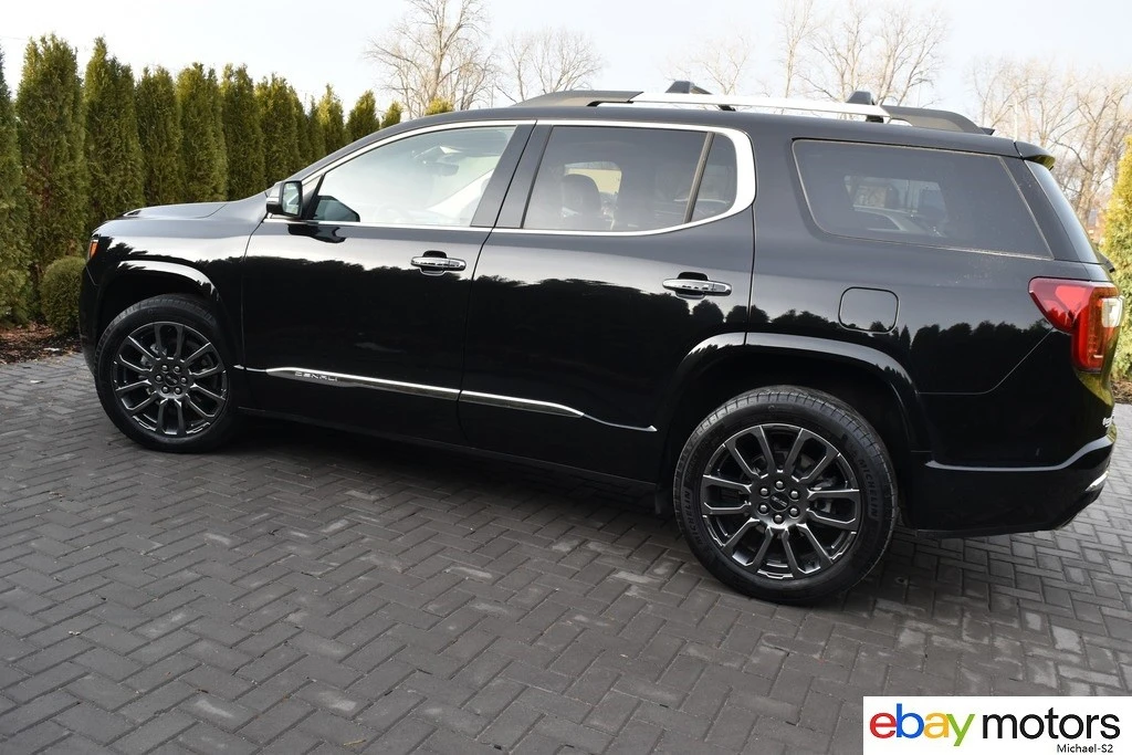 2023 GMC Acadia - Image 8 of 24