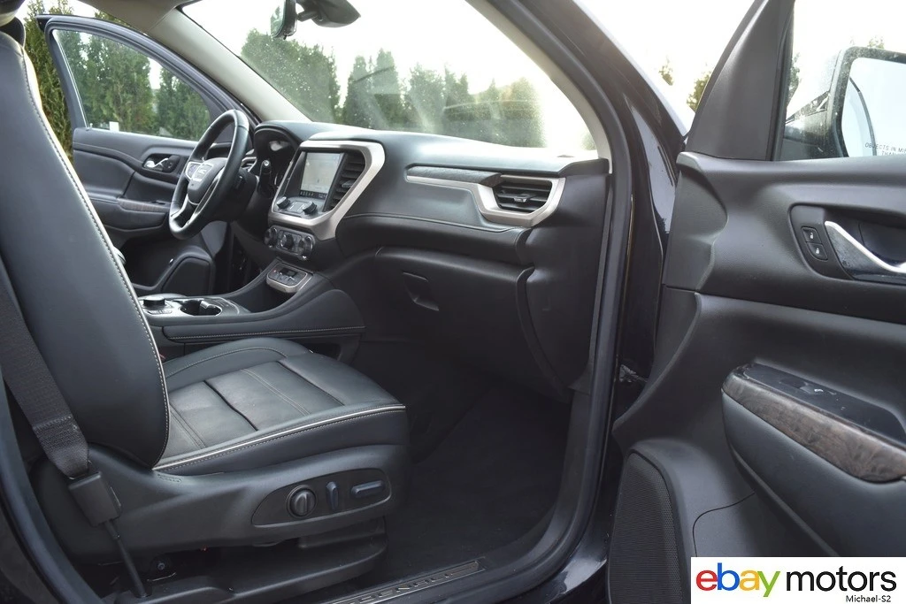 2023 GMC Acadia - Image 17 of 24