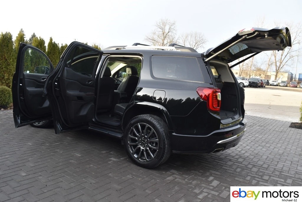 2023 GMC Acadia - Image 19 of 24