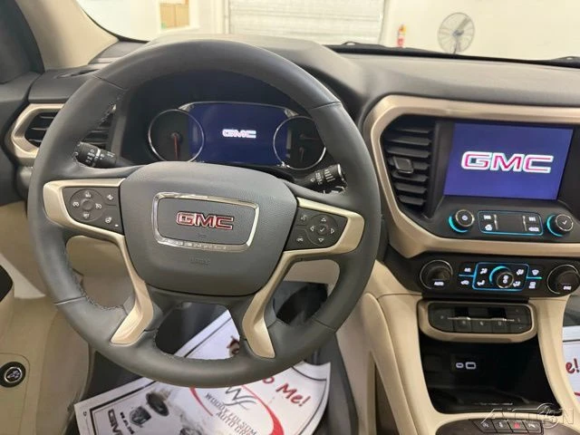 2023 GMC Acadia - Image 19 of 21