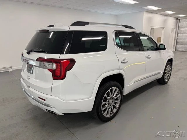 2023 GMC Acadia - Image 6 of 21