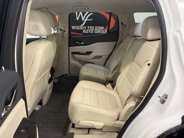 2023 GMC Acadia - Image 16 of 21