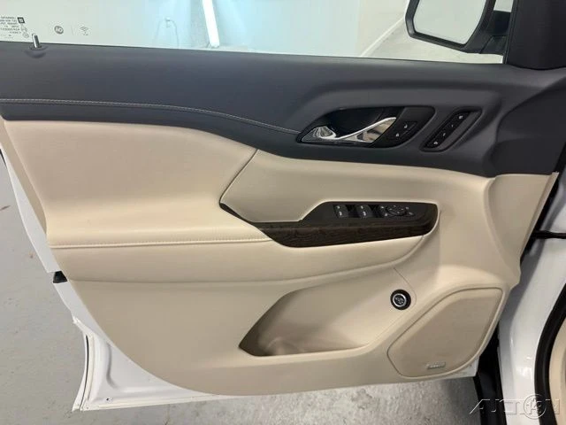 2023 GMC Acadia - Image 14 of 21
