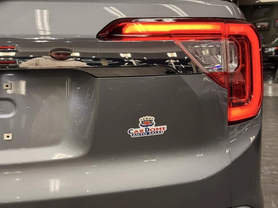 2023 GMC Acadia - Image 15 of 21