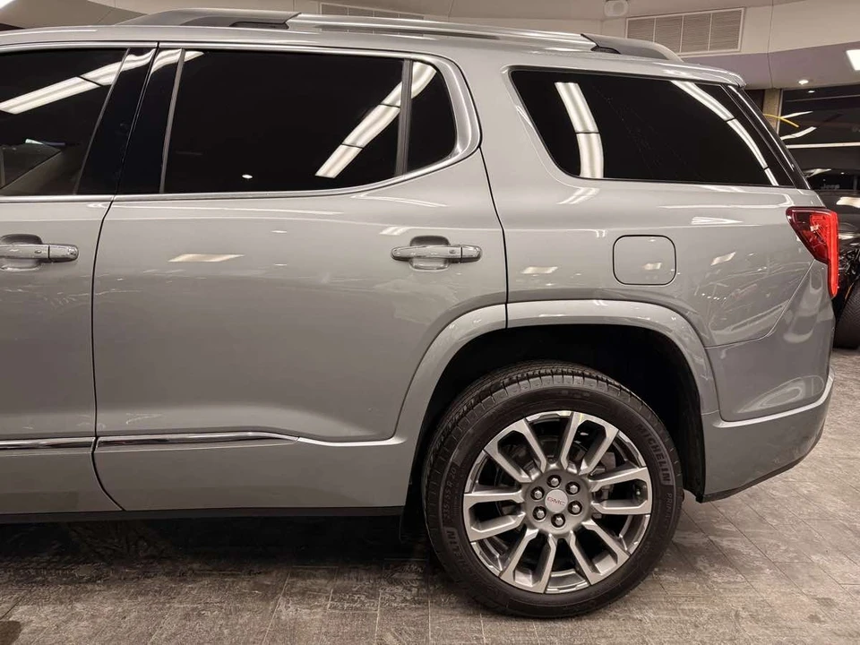 2023 GMC Acadia - Image 20 of 21
