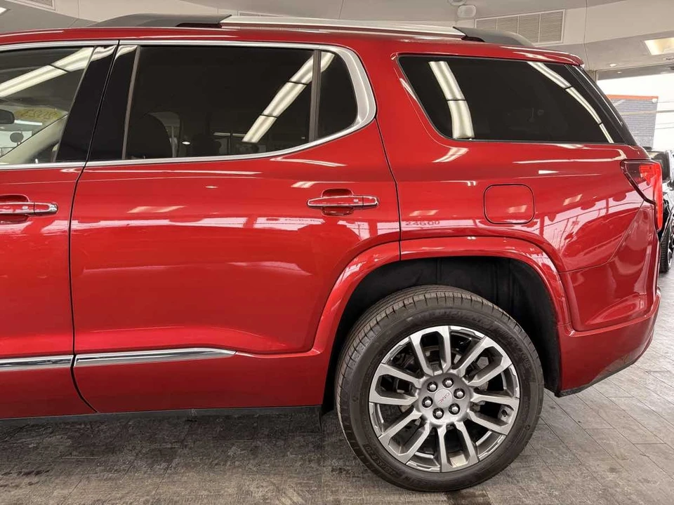 2023 GMC Acadia - Image 19 of 21