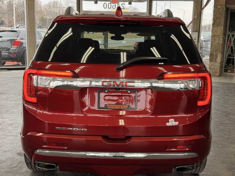 2023 GMC Acadia - Image 12 of 21