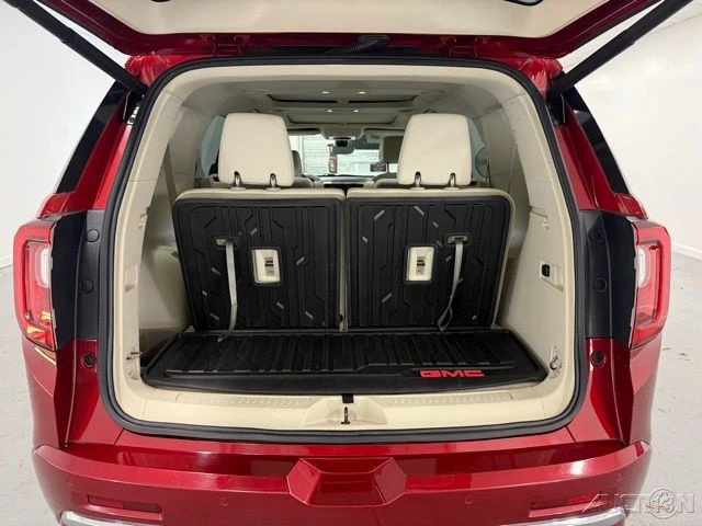 2023 GMC Acadia - Image 8 of 21