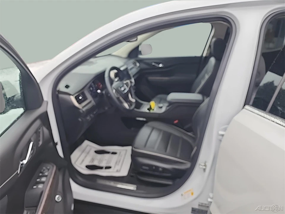 2023 GMC Acadia - Image 11 of 21