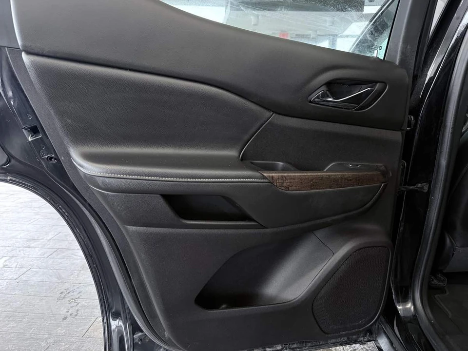 2023 GMC Acadia - Image 20 of 21