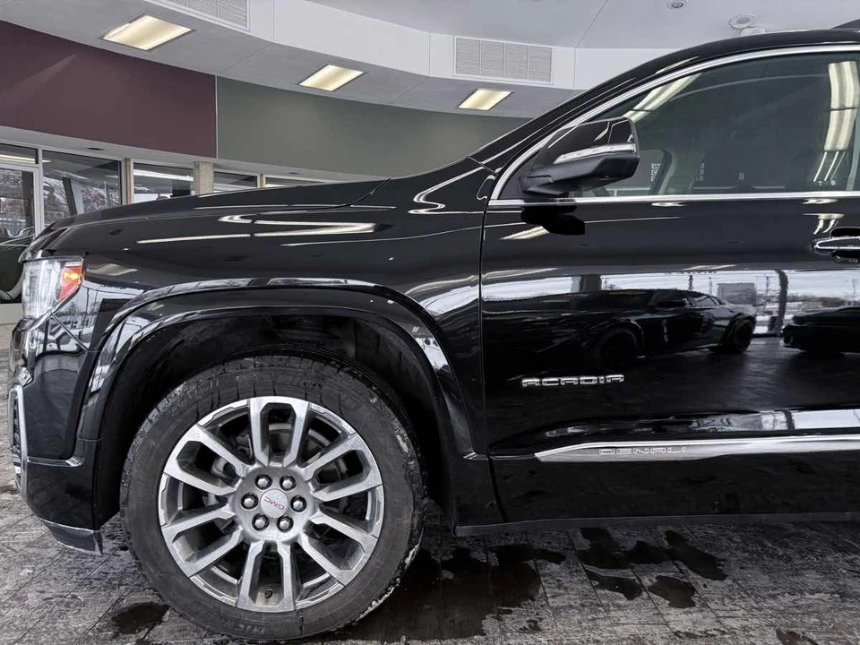 2023 GMC Acadia - Image 14 of 21