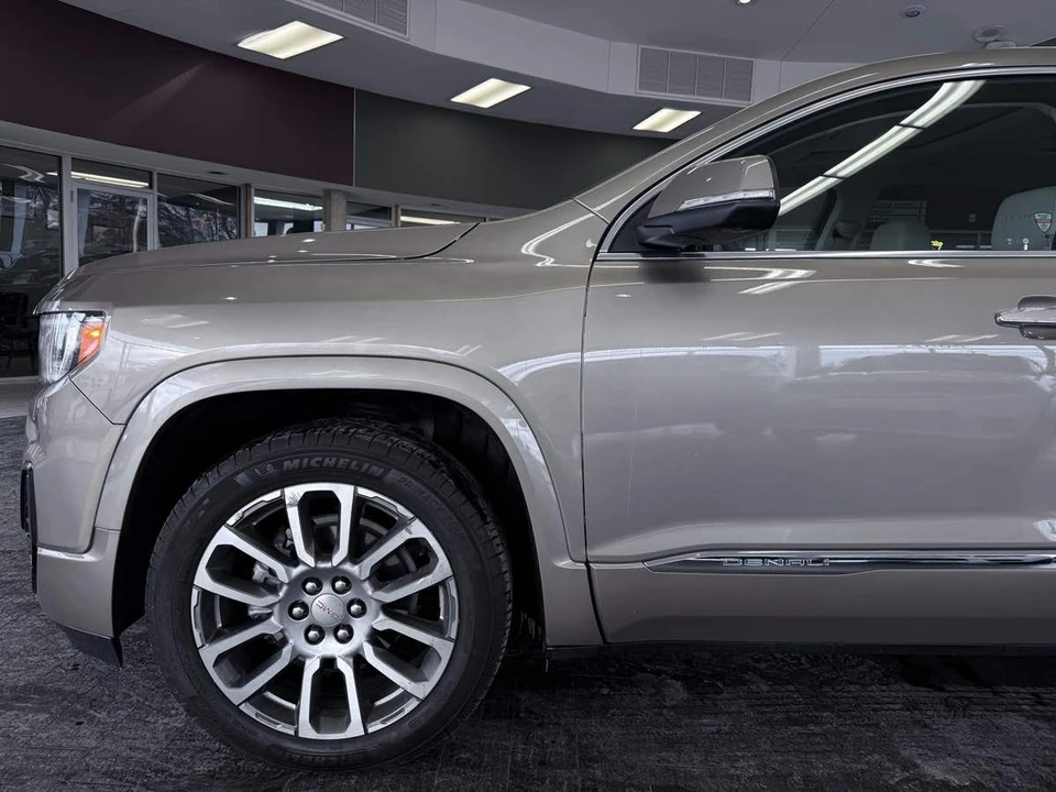 2023 GMC Acadia - Image 21 of 21