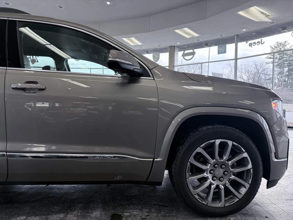 2023 GMC Acadia - Image 6 of 21