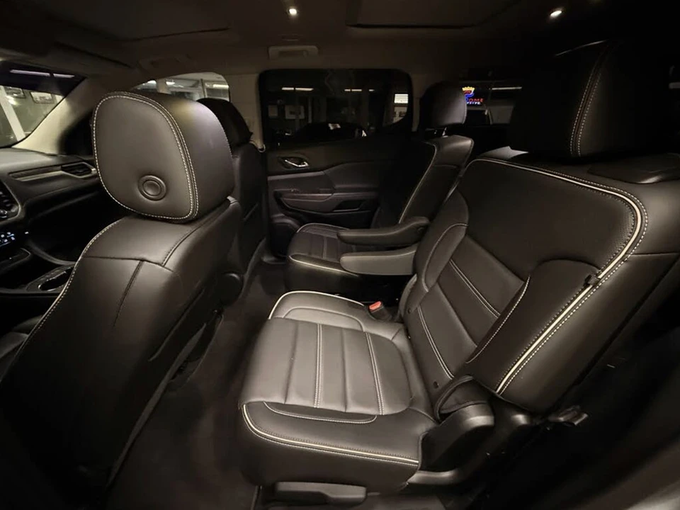2023 GMC Acadia - Image 17 of 17