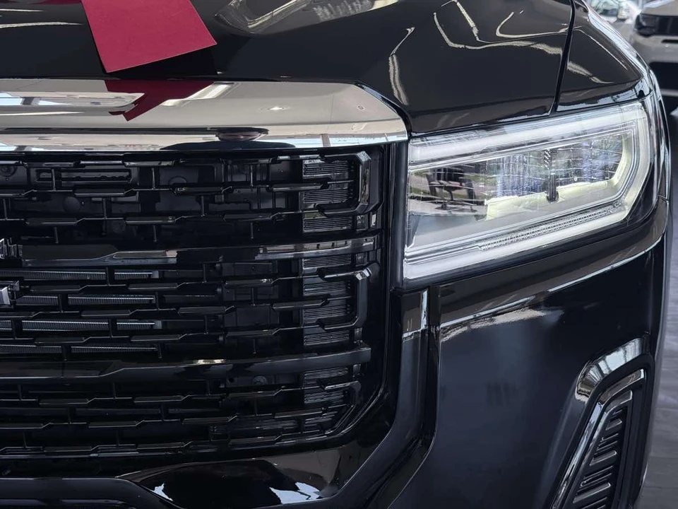 2023 GMC Acadia - Image 5 of 21