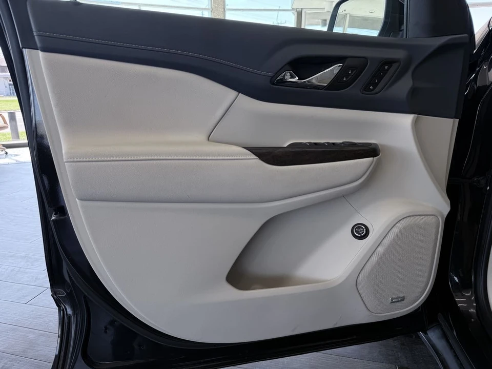 2023 GMC Acadia - Image 21 of 21
