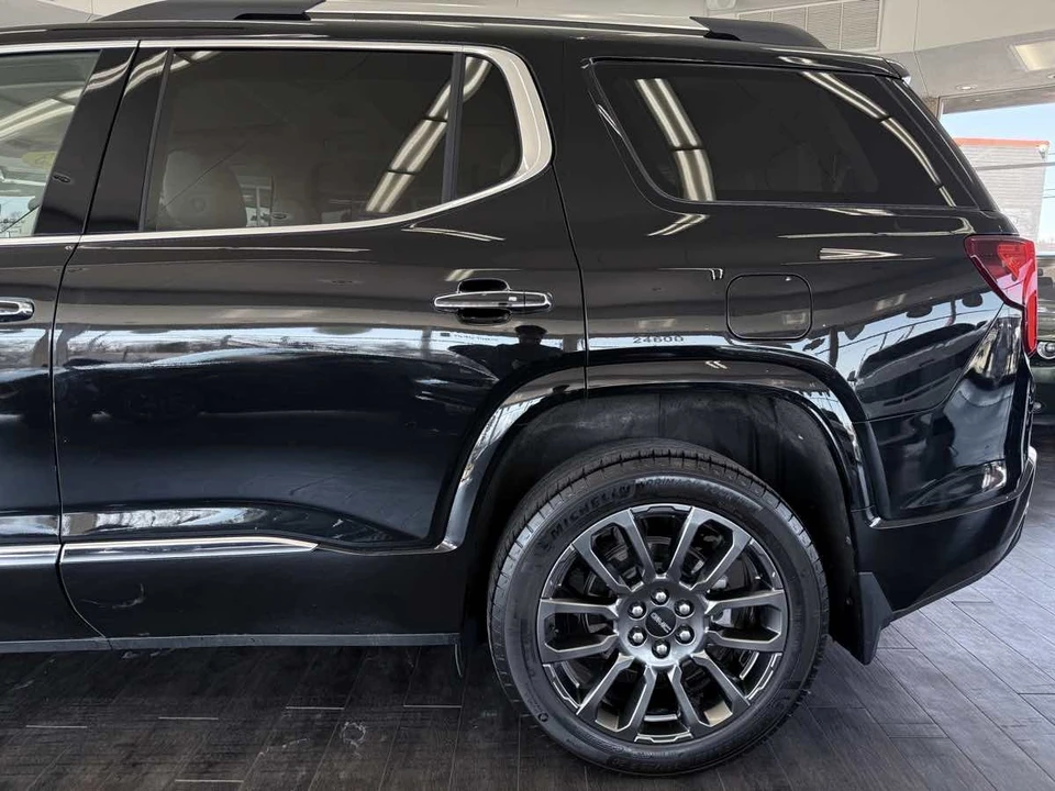 2023 GMC Acadia - Image 16 of 21