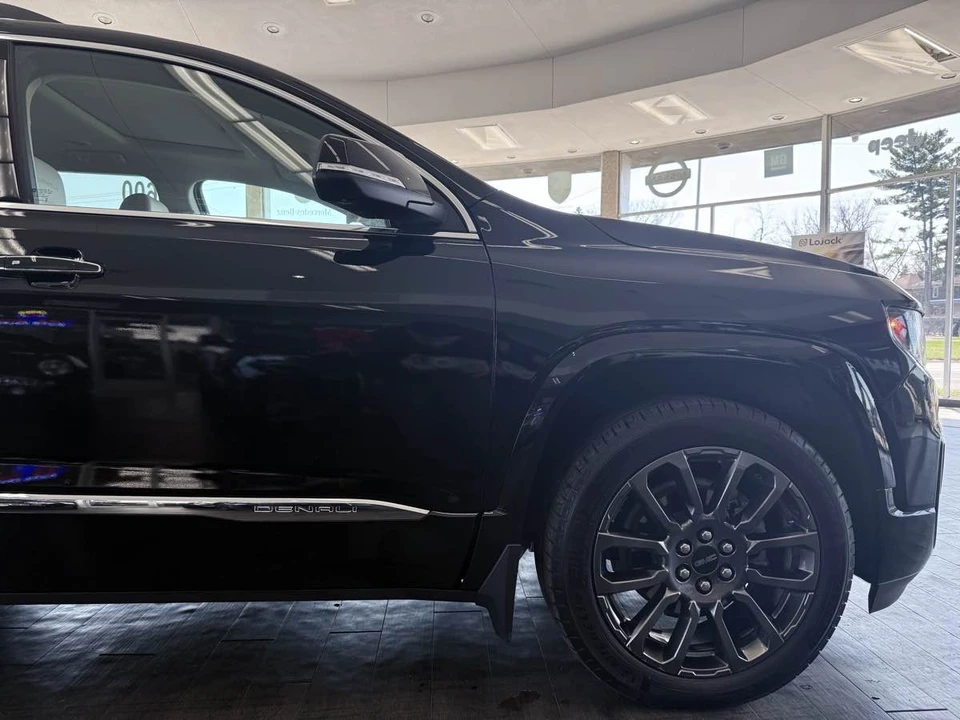 2023 GMC Acadia - Image 6 of 21
