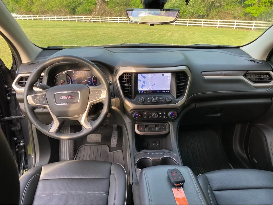 2023 GMC Acadia - Image 5 of 7