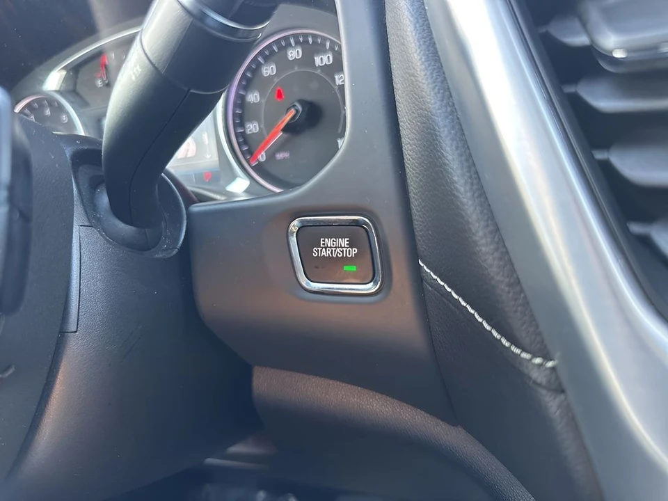 2023 GMC Acadia - Image 20 of 21