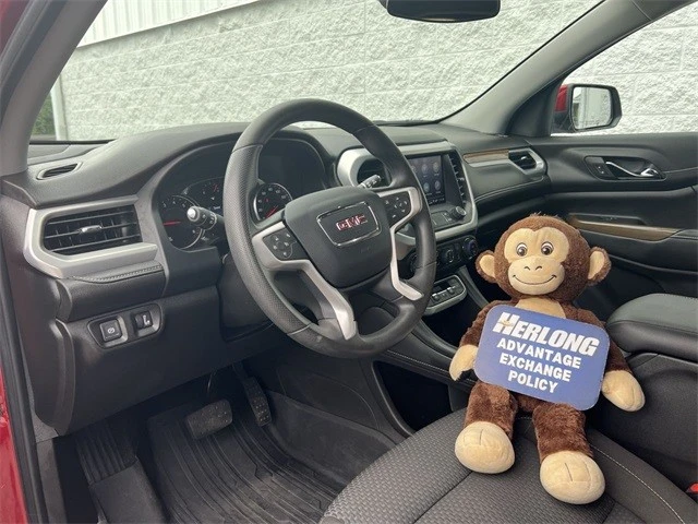 2023 GMC Acadia - Image 10 of 21