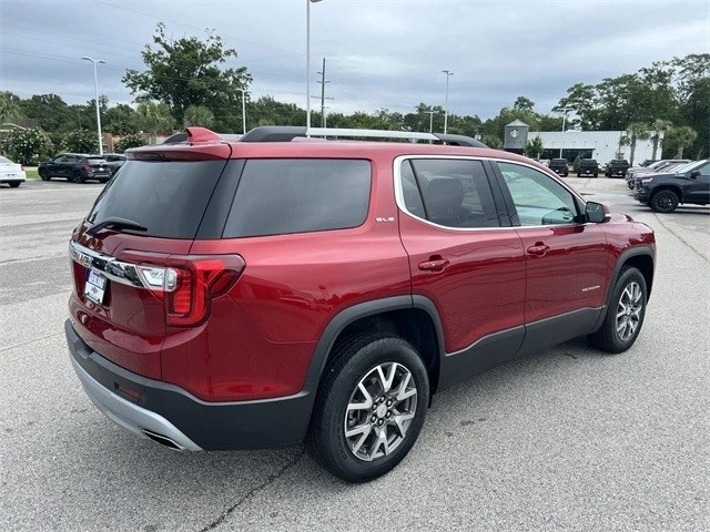 2023 GMC Acadia - Image 8 of 21