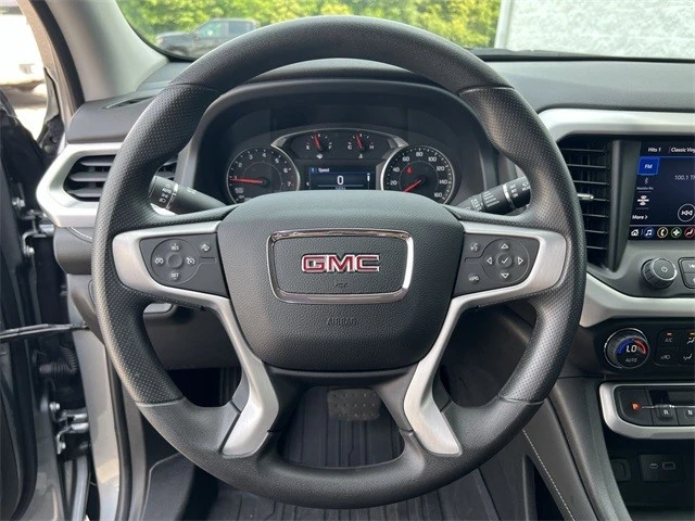 2023 GMC Acadia - Image 11 of 21