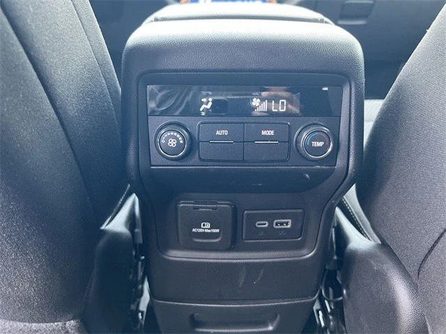 2023 GMC Acadia - Image 20 of 21