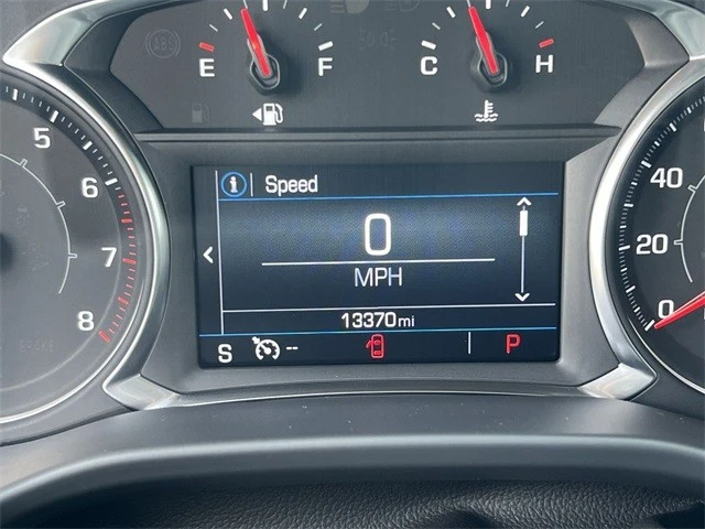 2023 GMC Acadia - Image 12 of 21