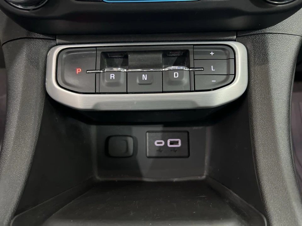 2023 GMC Acadia - Image 15 of 21
