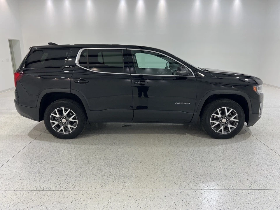2023 GMC Acadia - Image 6 of 12